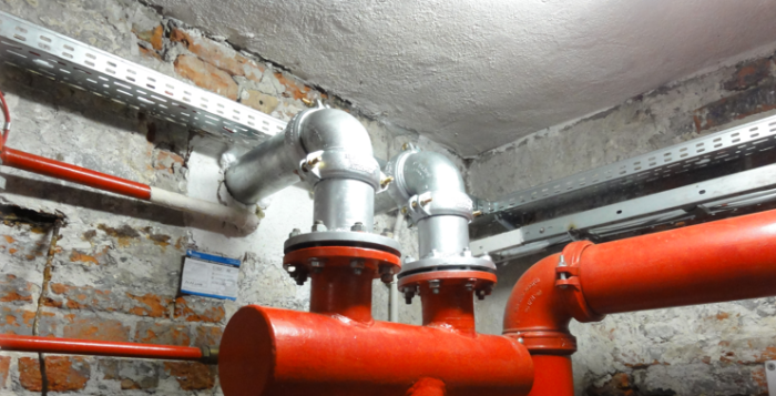 Na zdjęciu fragment instalacji tryskaczowo zraszaczowej