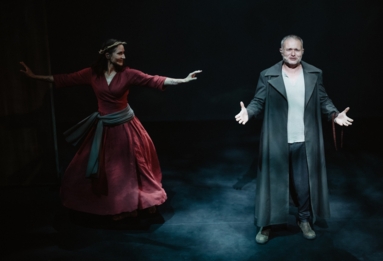 Na zdjęciu aktorzy Marta Wiejak w Wojciech Czerwiński w spektaklu Cztery pory miłości