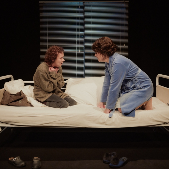 Na zdjęciu Joanna Szczepkowska i Dorota Landowska w spektaklu Separatka