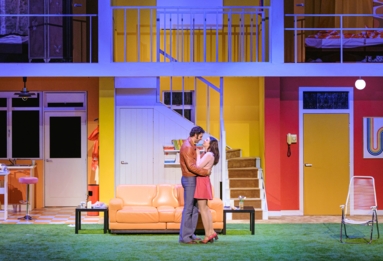 Na zdjęciu Hanna Skarga i Maksymilian Rogacki w spektaklu Śluby panieńskie