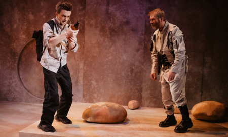 Na zdjęciu aktorzy w spektaklu Mały Książę