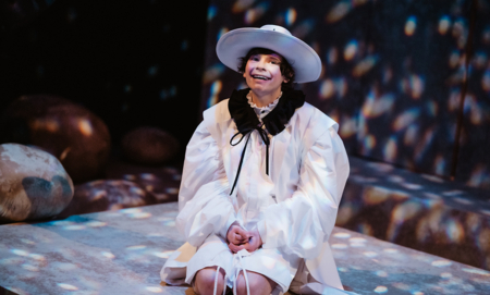 Na zdjęciu aktorzy w spektaklu Mały Książę