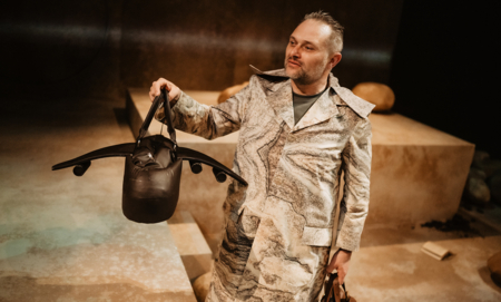 Na zdjęciu aktorzy w spektaklu Mały Książę