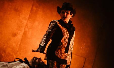 Na zdjęciu aktorzy w spektaklu Mały Książę