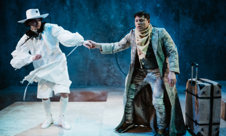 Na zdjęciu aktorzy w spektaklu Mały Książę