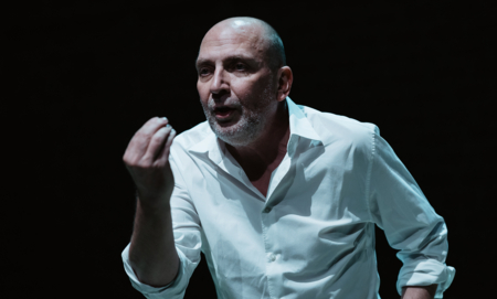 Na zdjęciu aktor Sławomir Grzymkowski w spektaklu Prime Time