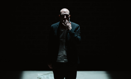 Na zdjęciu aktor Sławomir Grzymkowski w spektaklu Prime Time