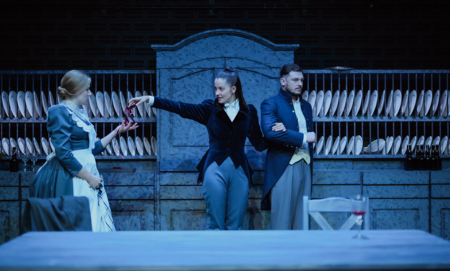 Na zdjęciu aktorzy w spektaklu Panna Julie