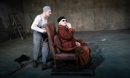 Na zdjęciu aktorzy w spektaklu Końcówka