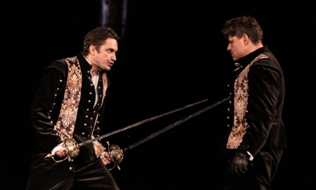 Na zdjęciu aktorzy w spektaklu Don Juan