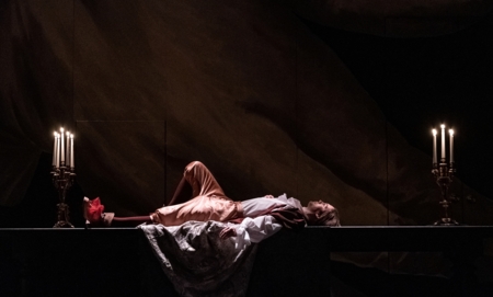 Na zdjęciu aktorzy w spektaklu Don Juan