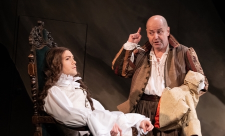 Na zdjęciu aktorzy w spektaklu Don Juan