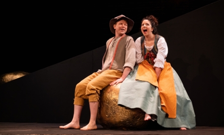 Na zdjęciu aktorzy w spektaklu Don Juan