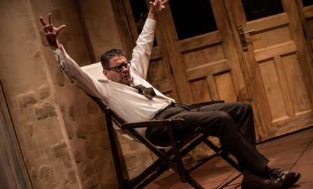 Na zdjęciu aktorzy w spektaklu Deprawator