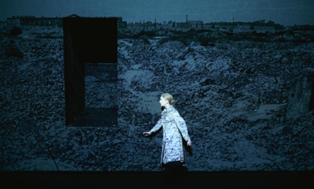 Na zdjęciu aktorki w spektaklu Czekając na dzień