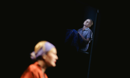 Na zdjęciu aktorki w spektaklu Czekając na dzień