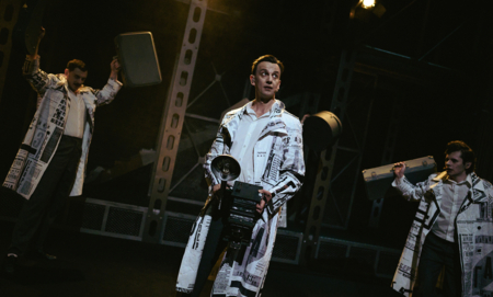 Na zdjęciu aktorzy w spektaklu Charków Charków