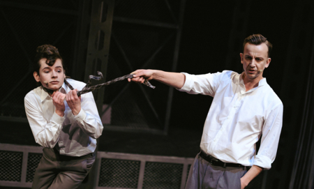 Na zdjęciu aktorzy w spektaklu Charków Charków