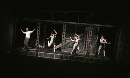 Na zdjęciu aktorzy w spektaklu Charków Charków