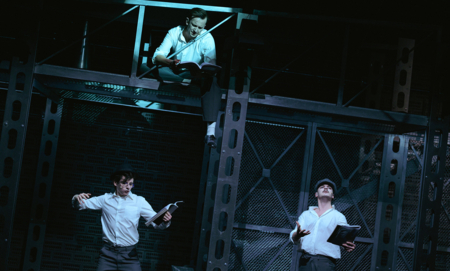 Na zdjęciu aktorzy w spektaklu Charków Charków