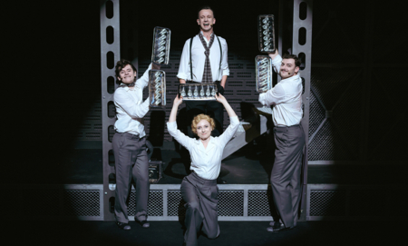 Na zdjęciu aktorzy w spektaklu Charków Charków