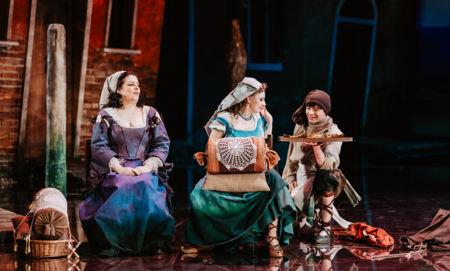 Na zdjęciu aktorzy w spektaklu Awantura w Chioggi