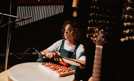 Na zdjęciu aktorzy w spektaklu Karolcia